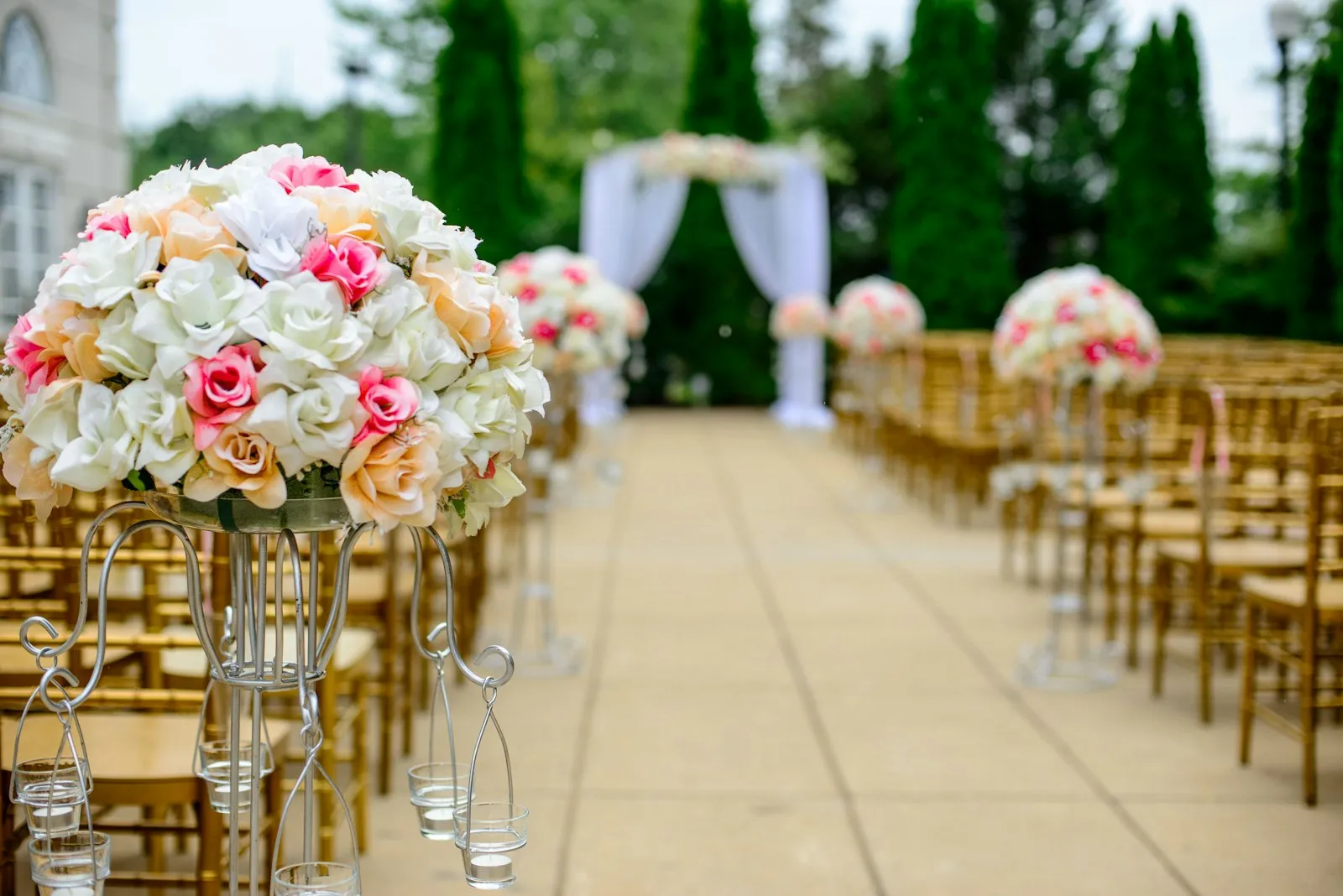The wedding ceremony from a guest's perspective